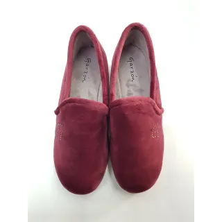 Zapatilla cerrada con cuña Garzon